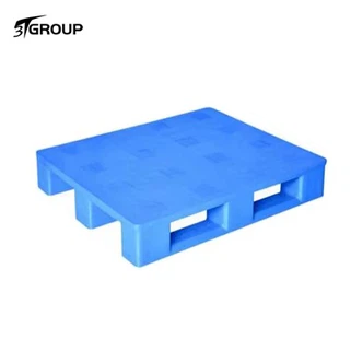 Palet din plastic solid